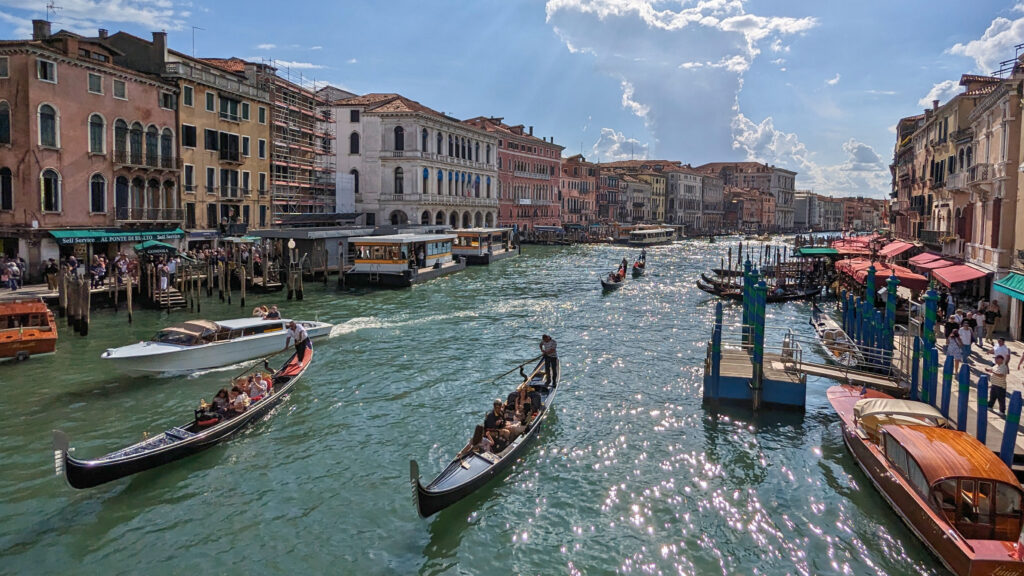 Rialtobrücke Venedig Italien