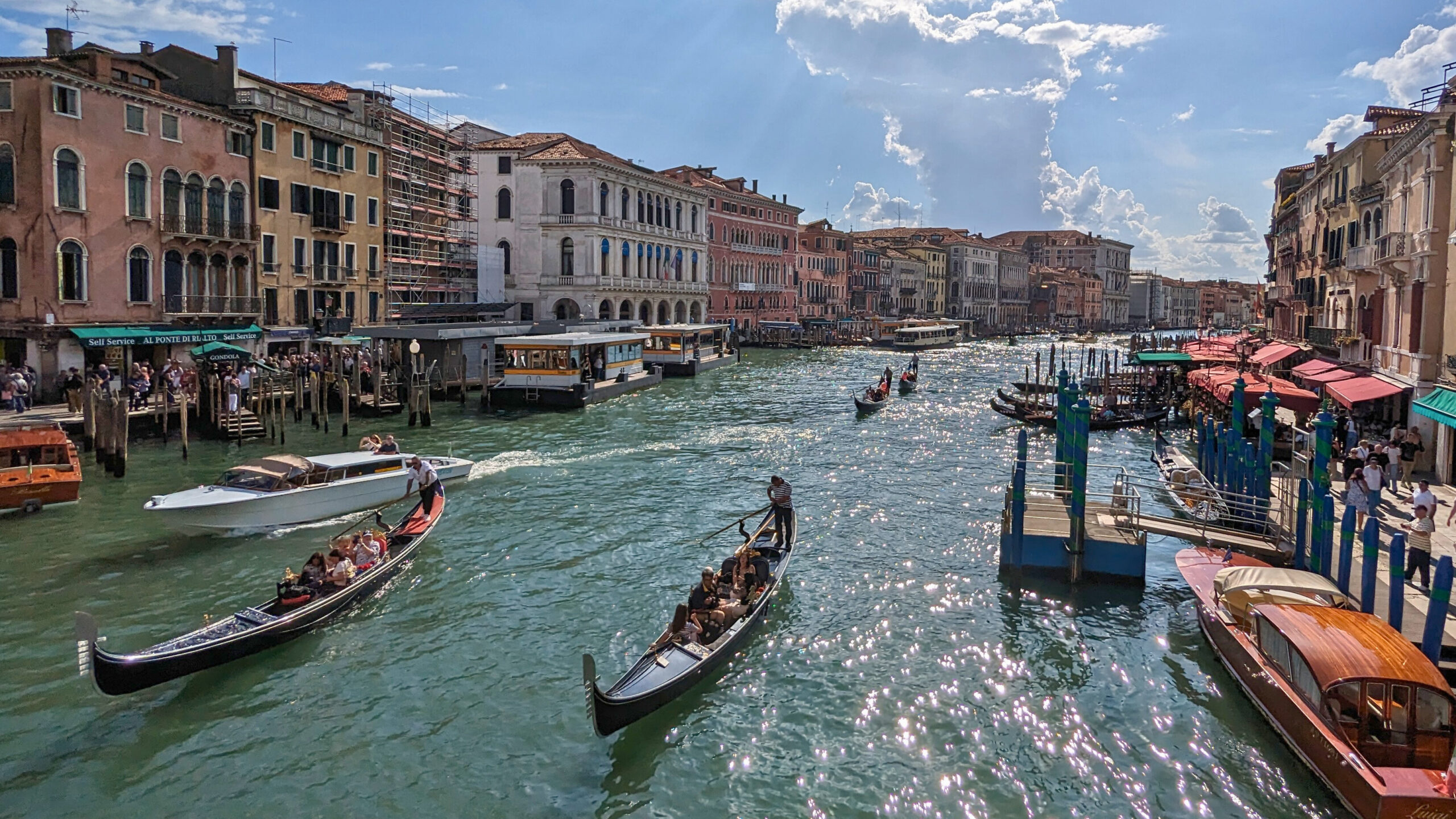 Rialtobrücke Venedig Italien