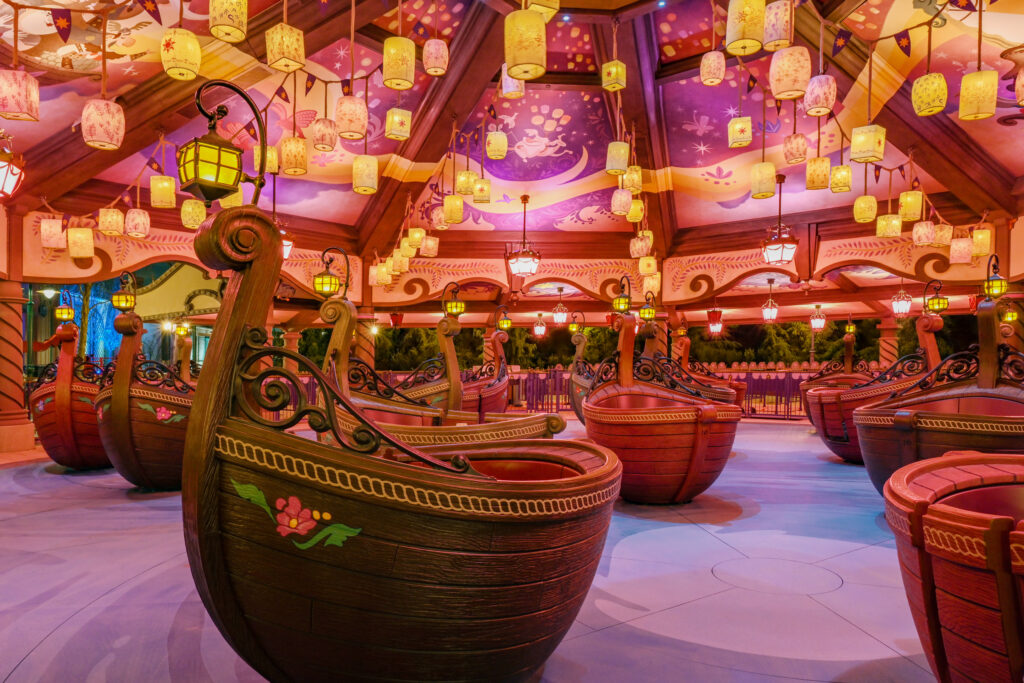 Disney Adventure World_Adventure Way_Raiponce Tangled Spin_Horizontal_1
