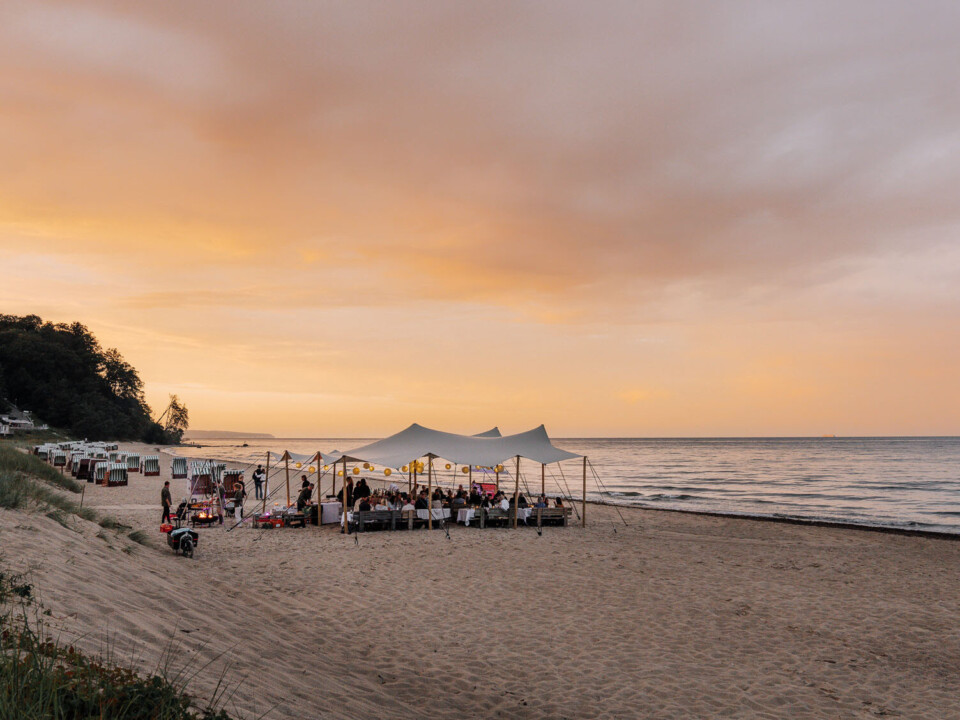 Dinner am Strand vom Restaurant Onda Rügen