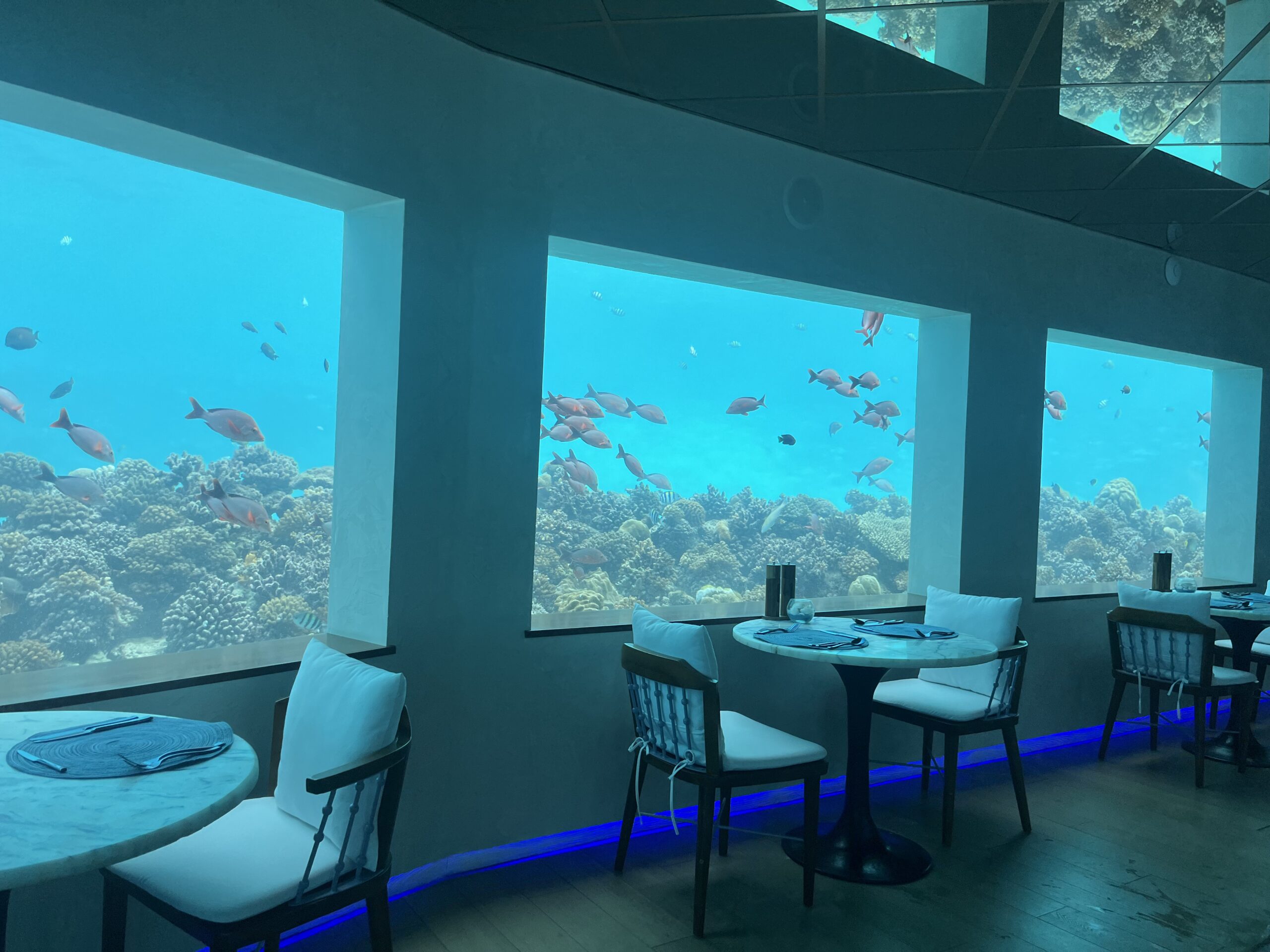 Malediven OBLU Select Lobigili Underwater Restaurant