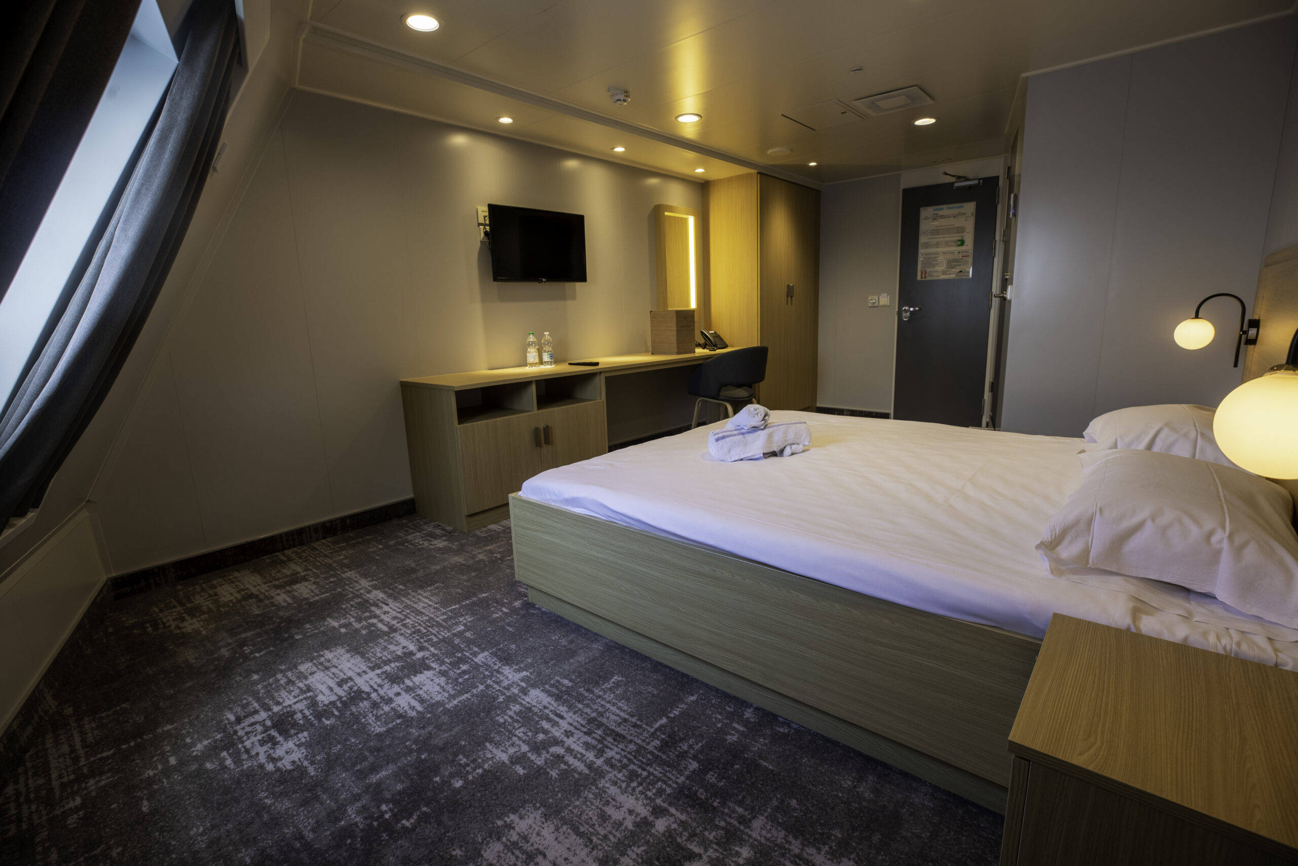 Zimmer Moby Lines Fantasy Cruiseship Kreuzfahrt