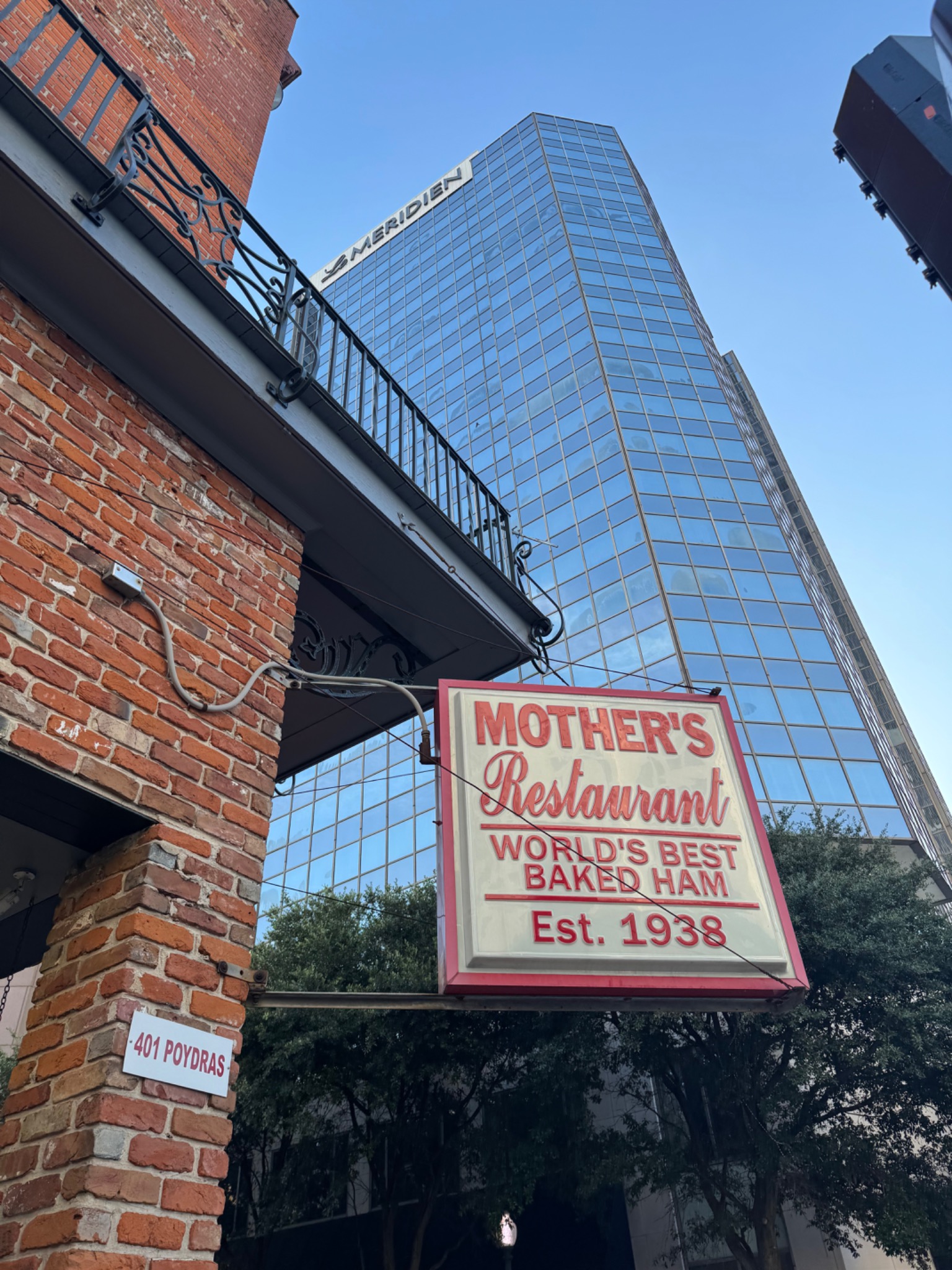 Eingang von Mother’s Restaurant in New Orleans
