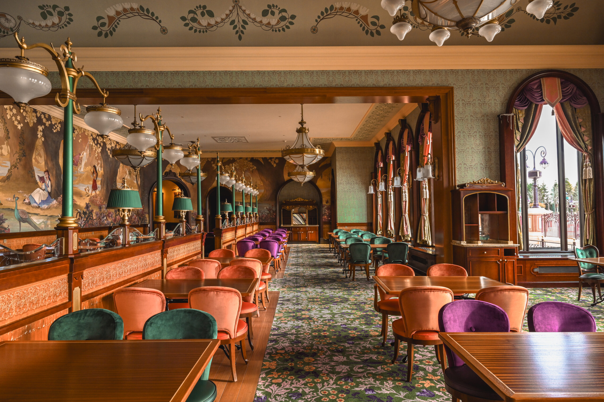World of Frozen_The Regal View Restaurant & Lounge_Restaurant